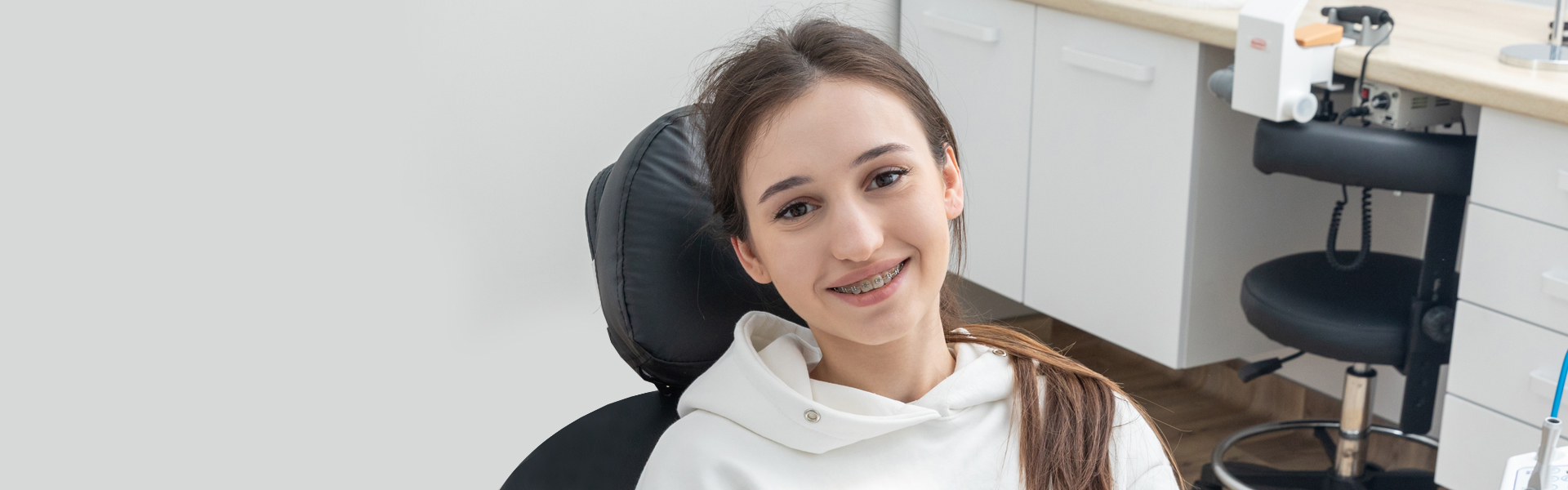 How to Choose the Right Dental Braces for Your Smile?